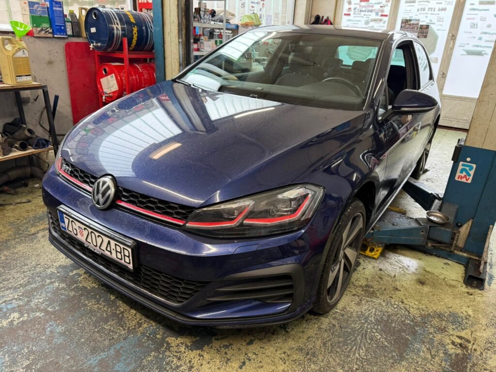 18f881c96947ee651e30a09bd6b284ad